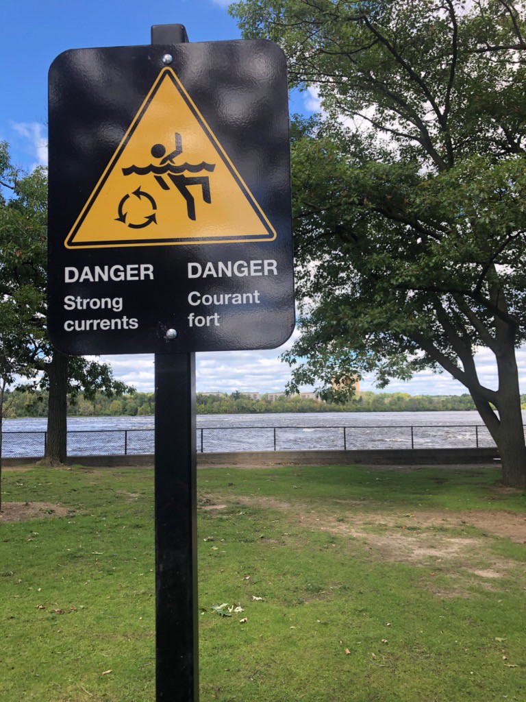Bate Island signage-1