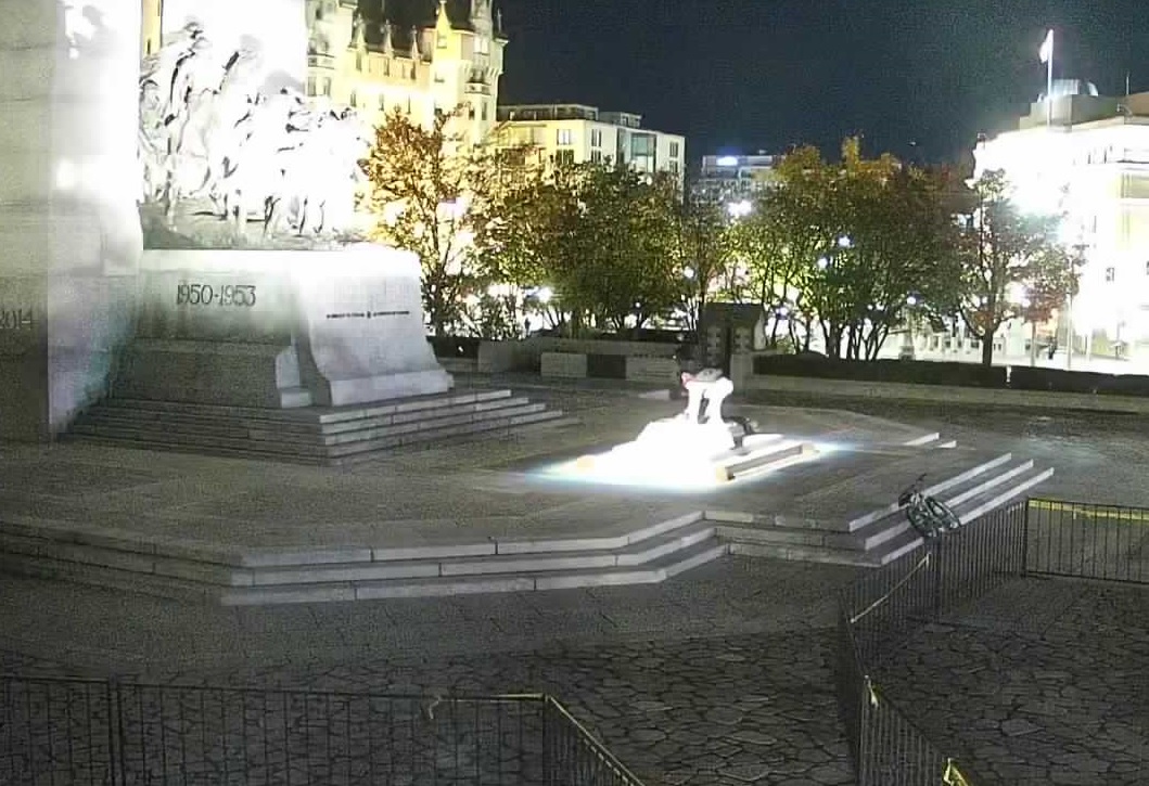 Memorial Tomb Suspect-3