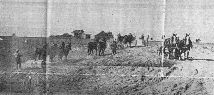 1929 Clearing land at Lexington field