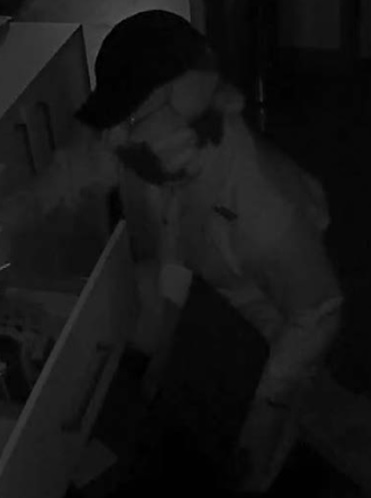 Suspect 1 bank St B&E